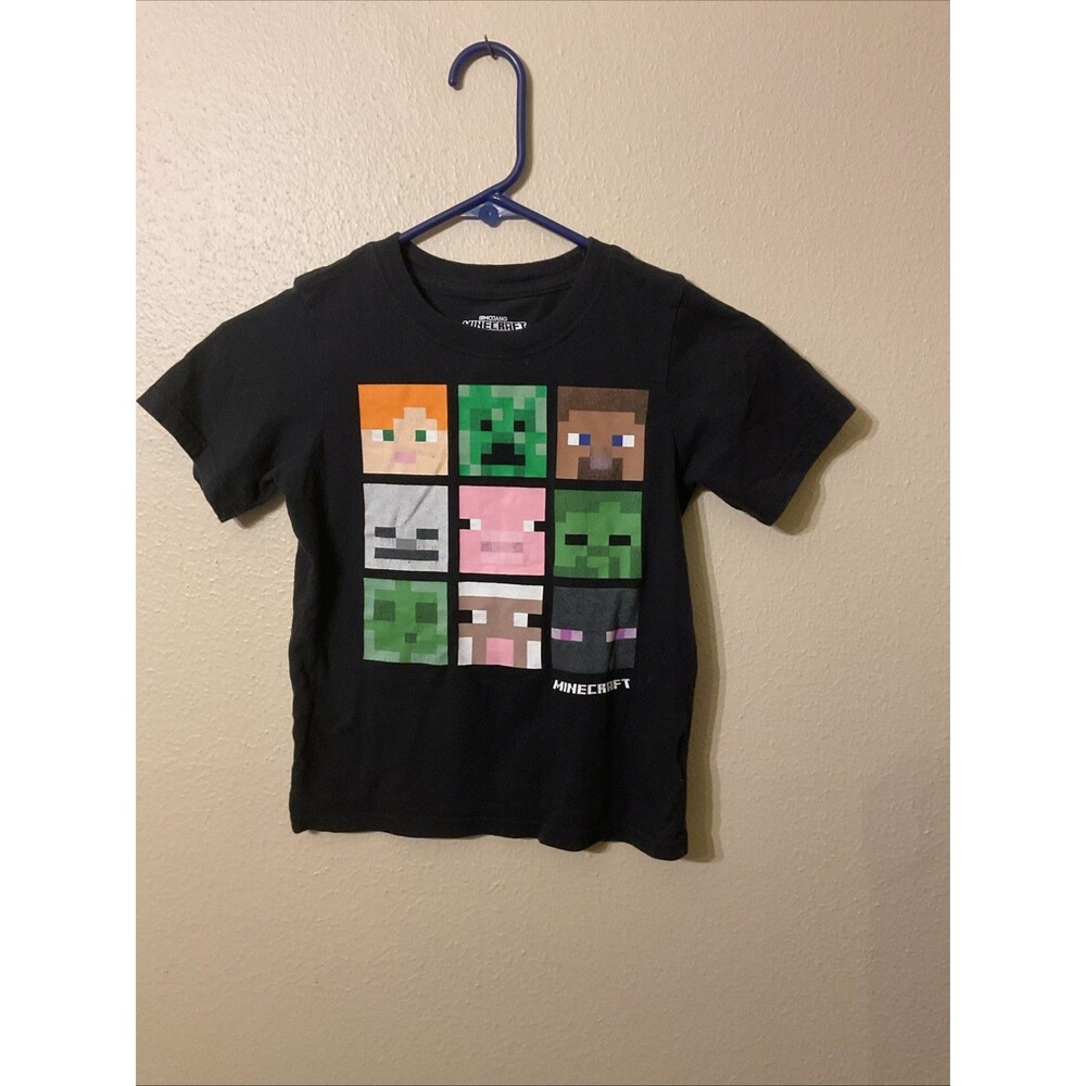 Mojang Synergies Minecraft Kids Size 5 T Shirt
